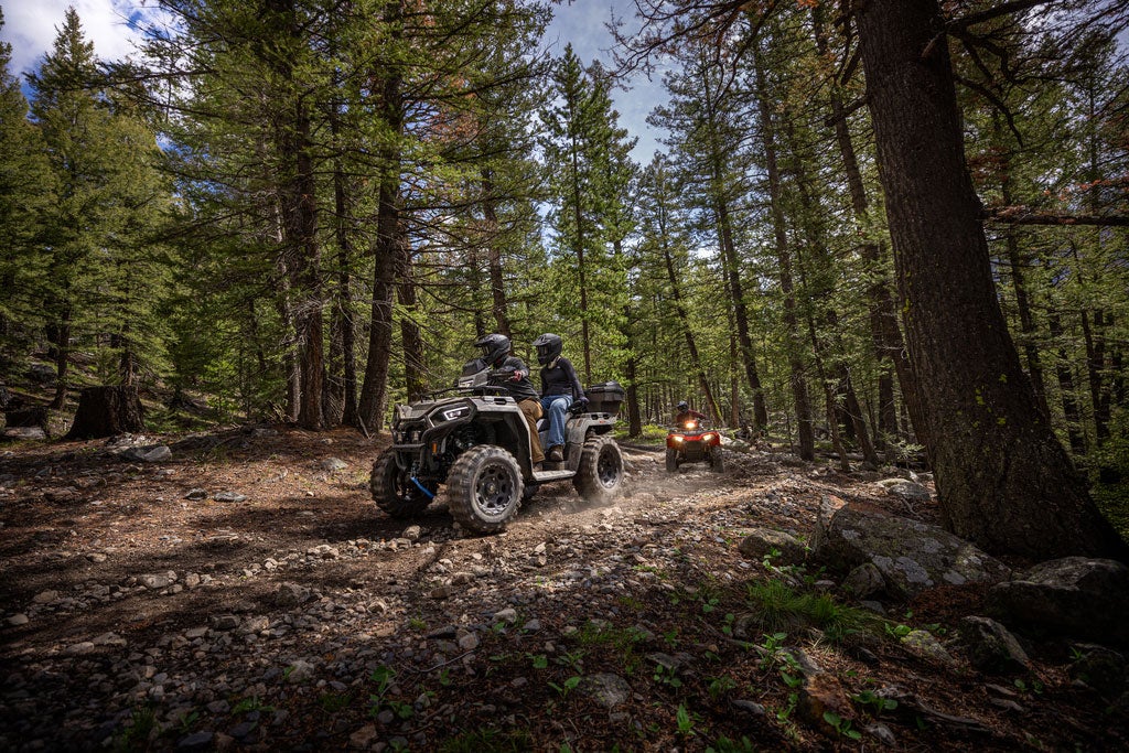 polaris-sportsman-orv-atv-group-image-riding
