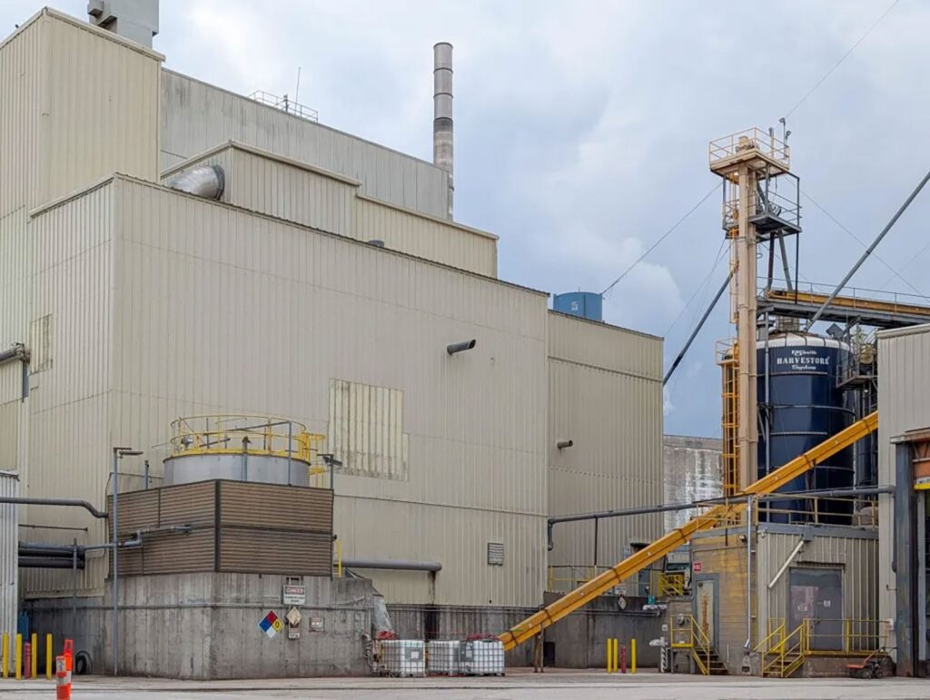 The Dangerous Dust Buildup at an ADM Grain Processing Plant