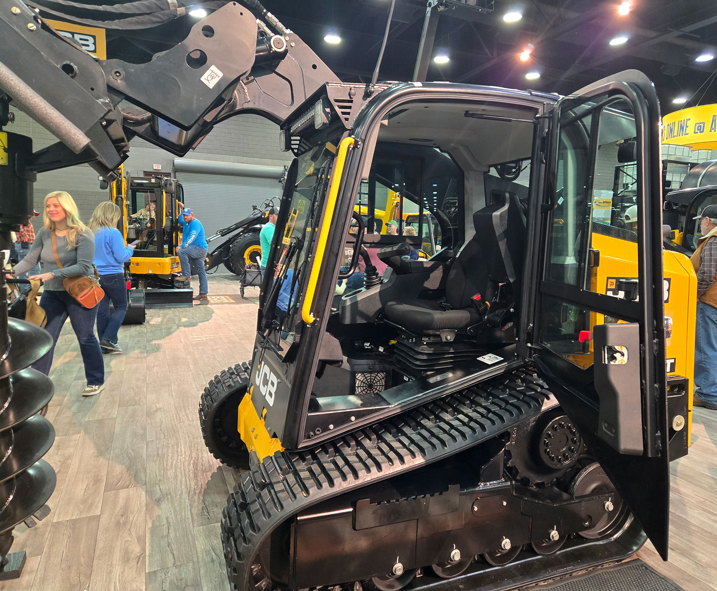 JCB-250T-skid-steer