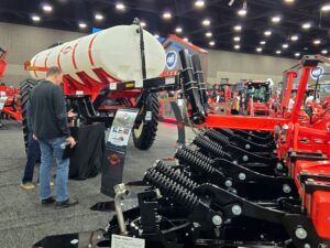 KUHN Krause’s Liqui-PRO Strip-till Fertilizer Application System