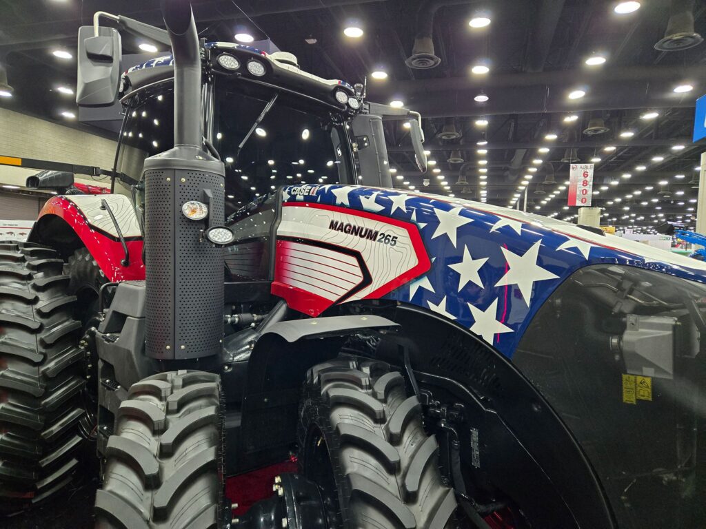 Case IH Debuts Patriotic Heartland Magnum for U.S. Anniversary